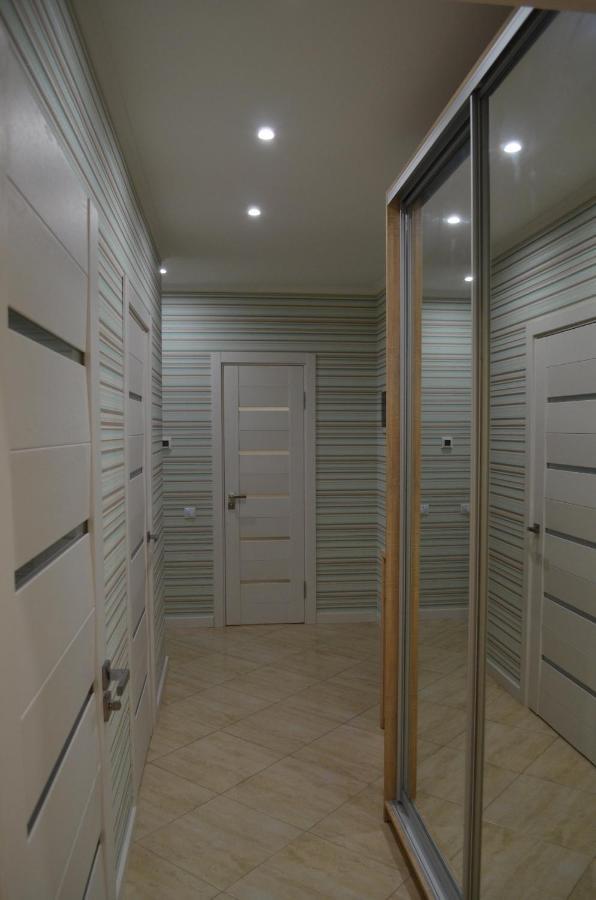 Apartment On Getmana Vigovskogo 49 Rivne Esterno foto