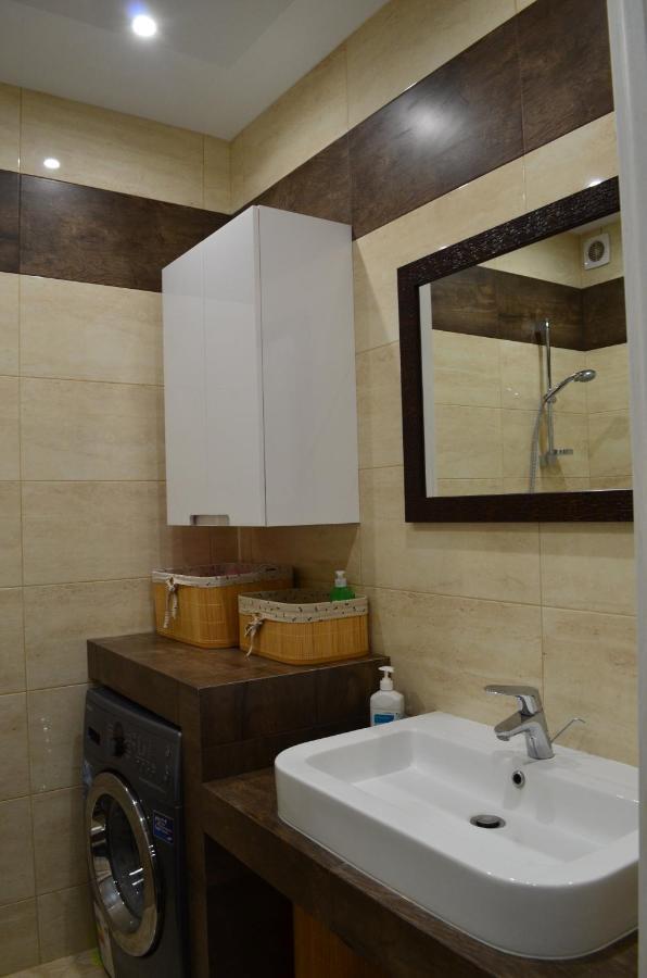 Apartment On Getmana Vigovskogo 49 Rivne Esterno foto